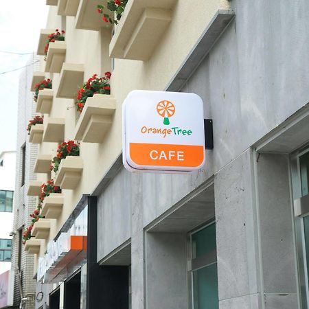 Orange Tree Hotel Jeju Bagian luar foto