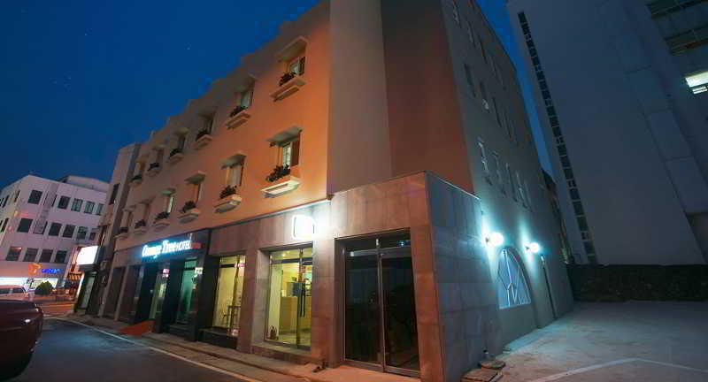 Orange Tree Hotel Jeju Bagian luar foto