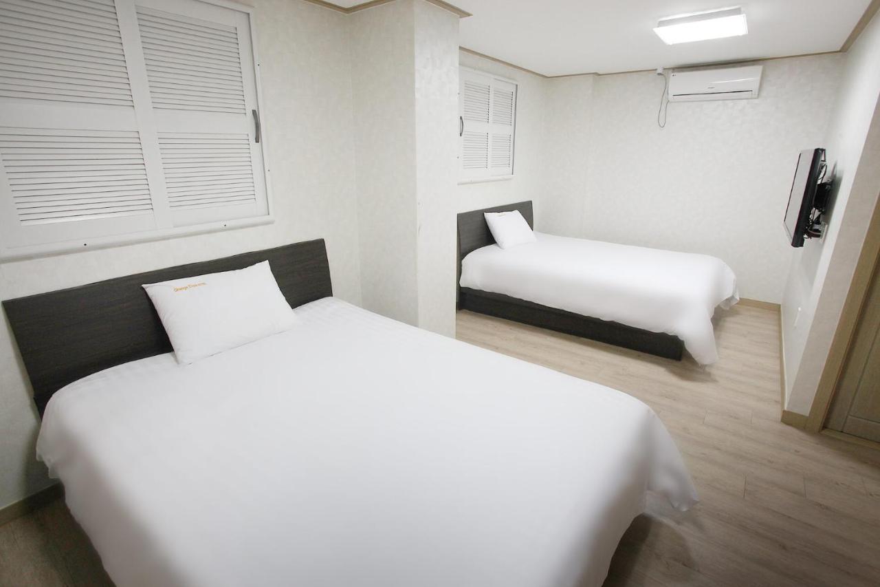 Orange Tree Hotel Jeju Bagian luar foto